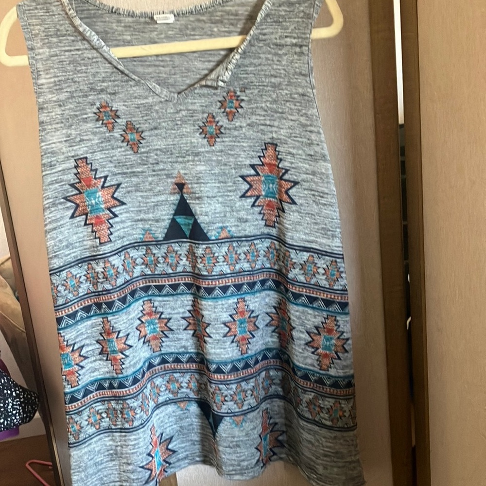 FINAL MARKDOWN Silk blend Aztec Pattern Sleeveless Top - Gray and Orange xl/xxl